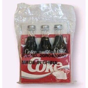 NOS 1993 Coca Cola Refrigerator Magnet Coke Small Crate With 3 Bottles Vtg 90s